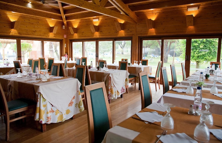 Restaurants - 9