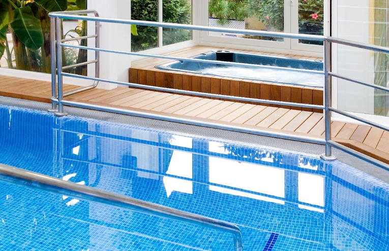 Schwimmbäder - 1