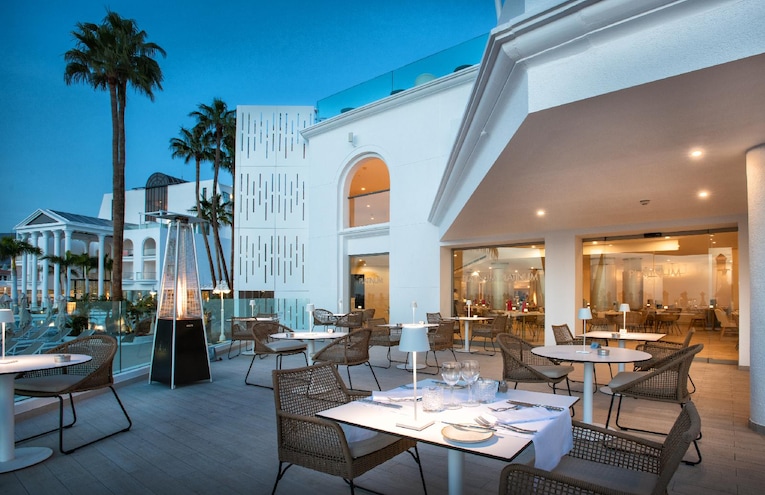 Restaurants - 4