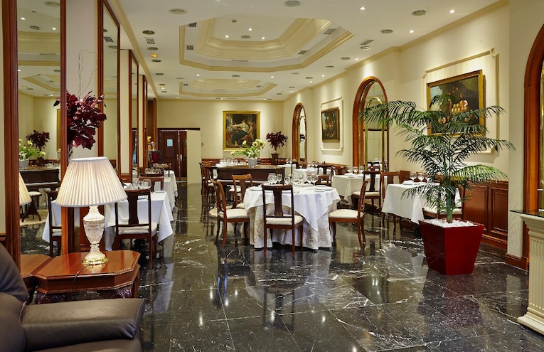 Restaurants - 4