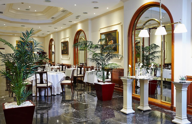 Restaurants - 5