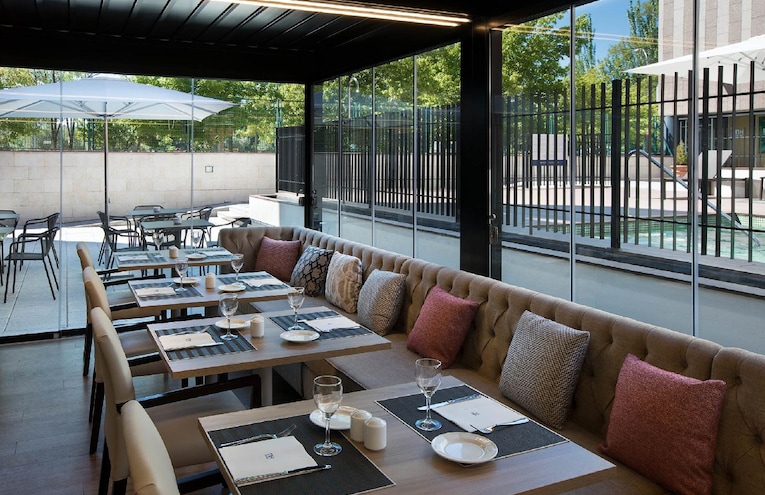 Restaurants - 5