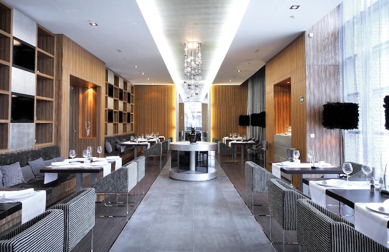 Restaurants - 4