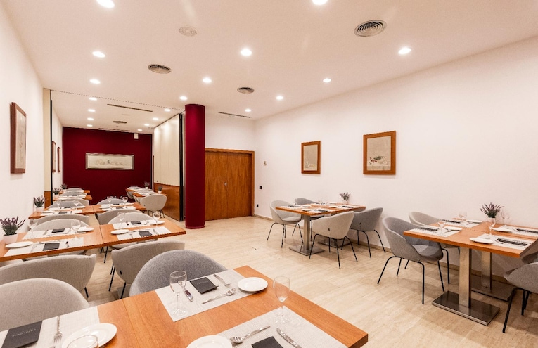 Restaurants - 3
