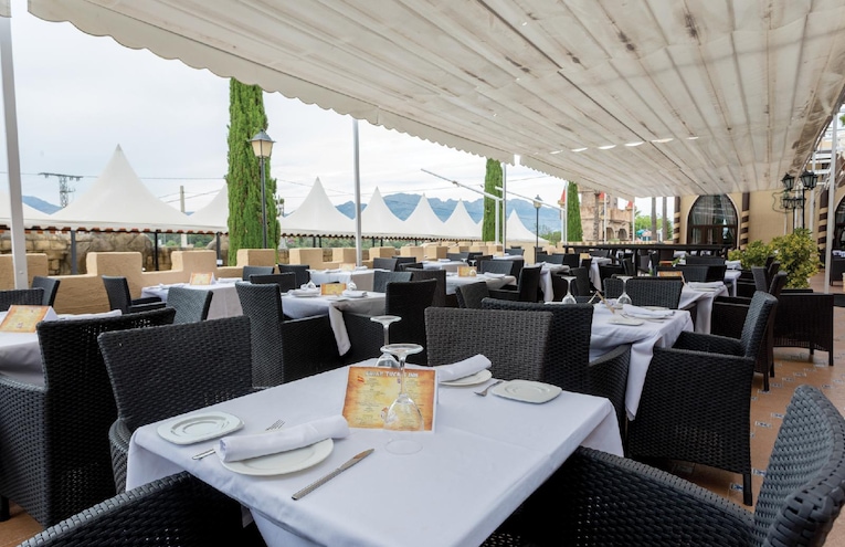 Restaurants - 1