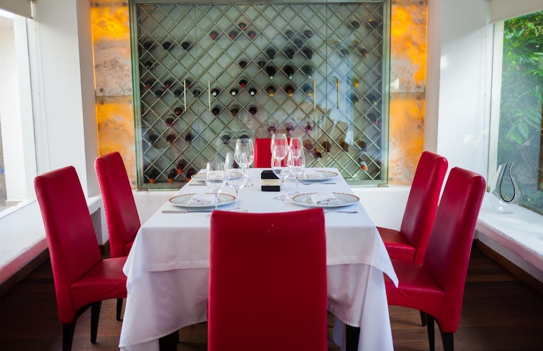 Restaurants - 7