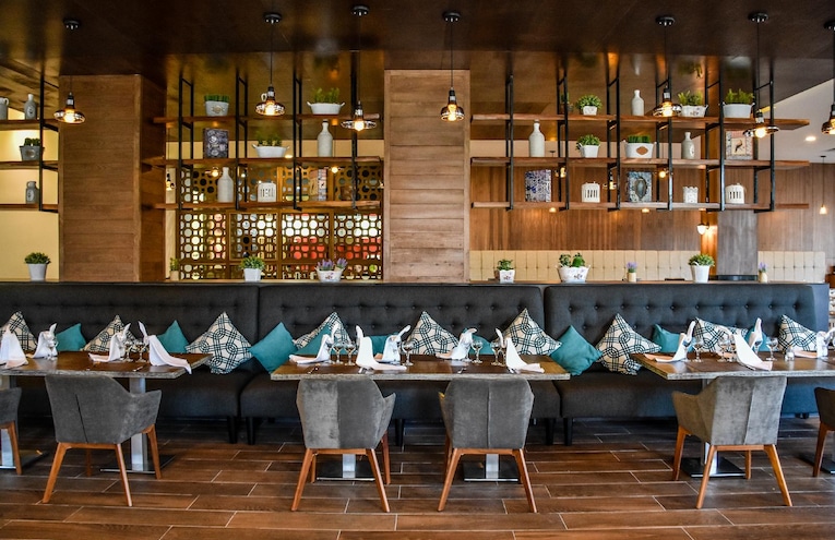Restaurants - 7