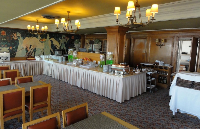 Restaurants - 3