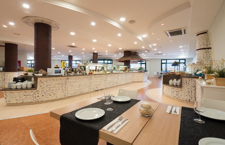 Restaurants - 5