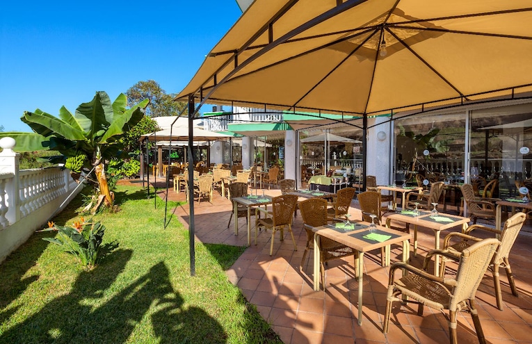 Restaurants - 1