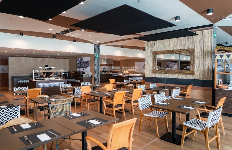 Restaurants - 8