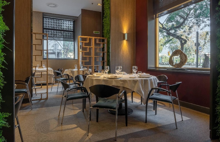 Restaurants - 1
