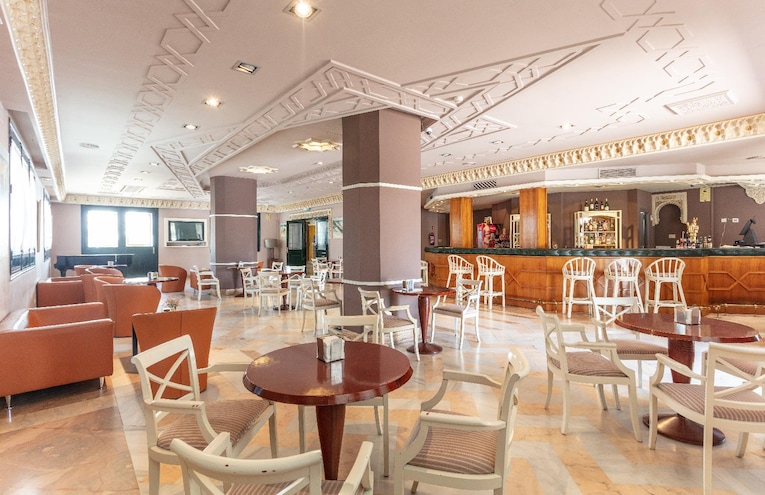 Restaurants - 6