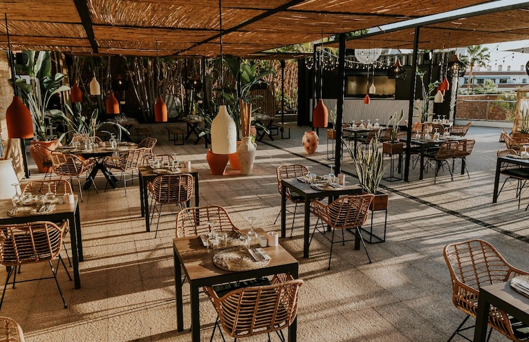 Restaurants - 7