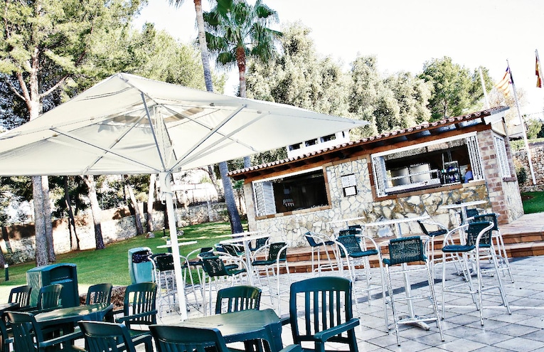 Restaurants - 8