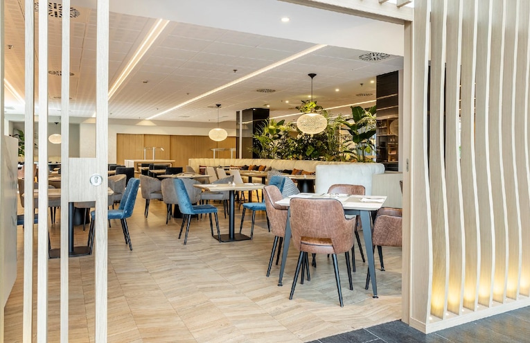 Restaurants - 6