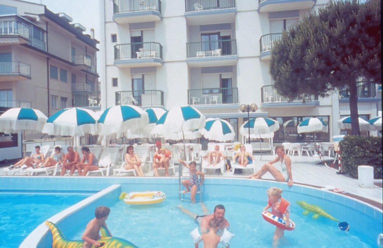 Schwimmbäder - 1