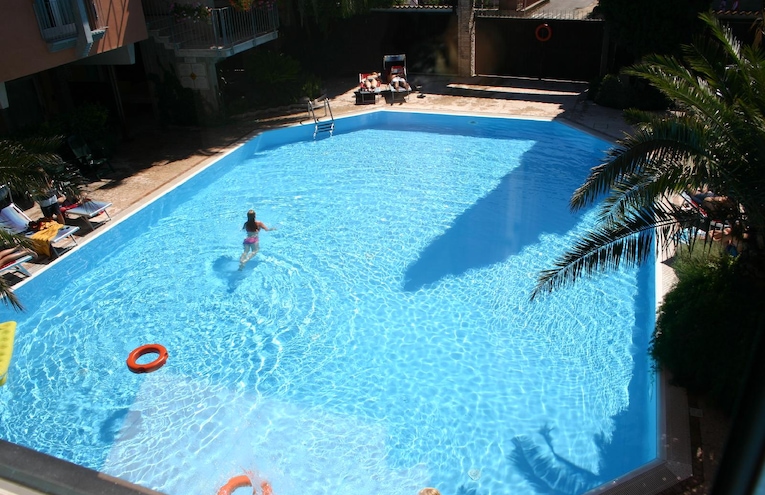 Schwimmbäder - 1