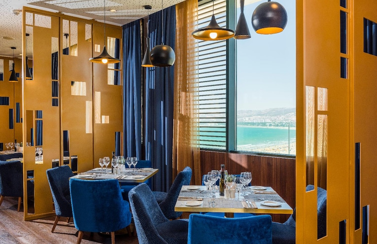 Restaurants - 7