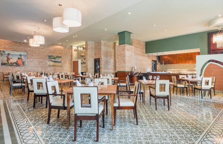 Restaurants - 3