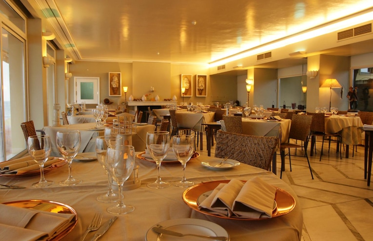Restaurants - 1
