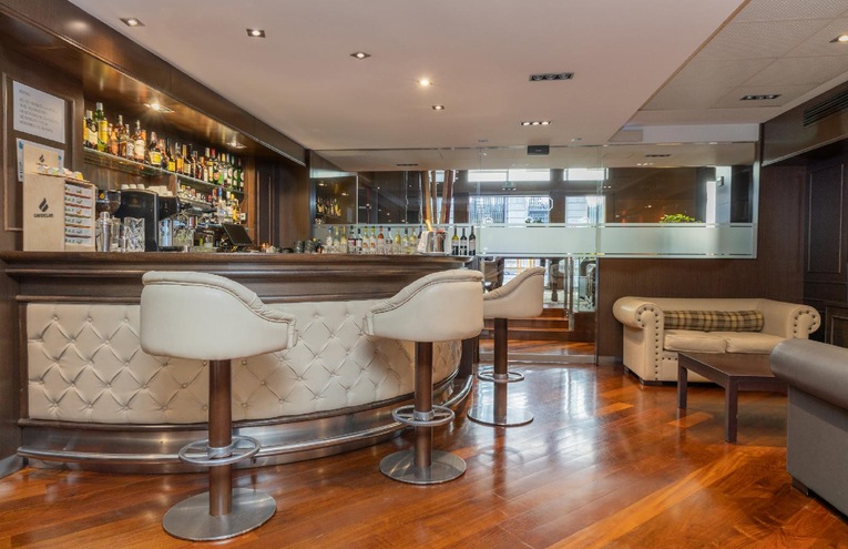 Restaurants - 13