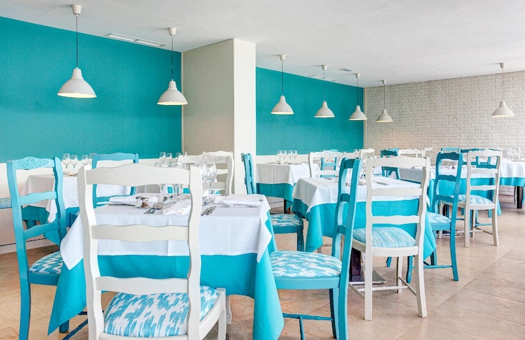 Restaurants - 4