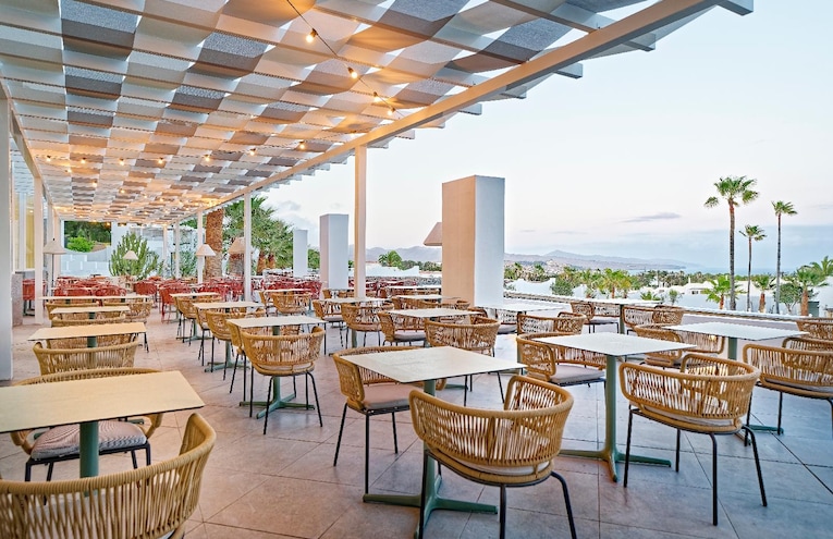 Restaurants - 7