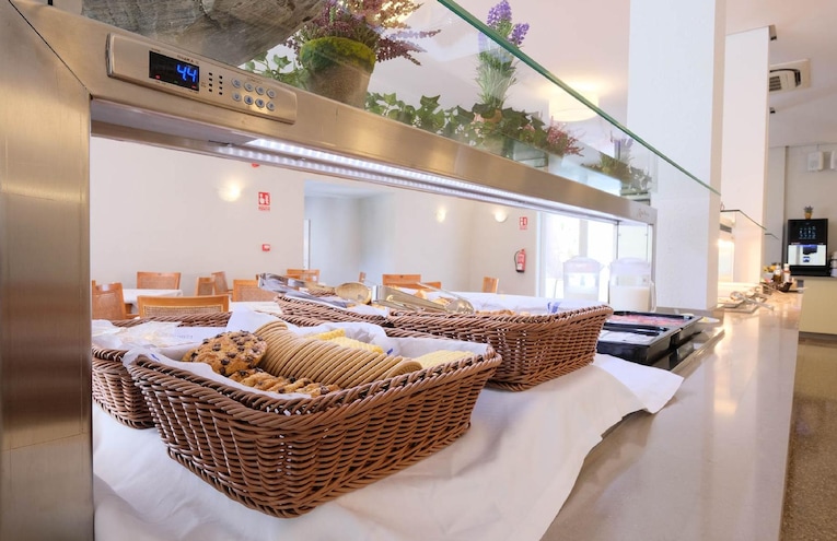 Restaurants - 4
