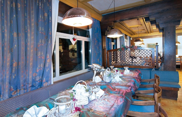 Restaurants - 1