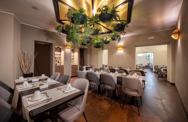Restaurants - 3