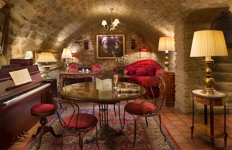 Restaurants - 1