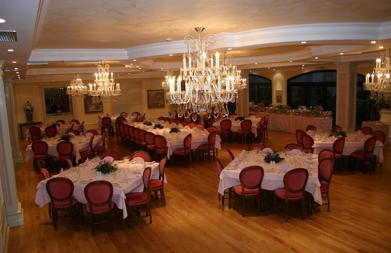 Restaurants - 1