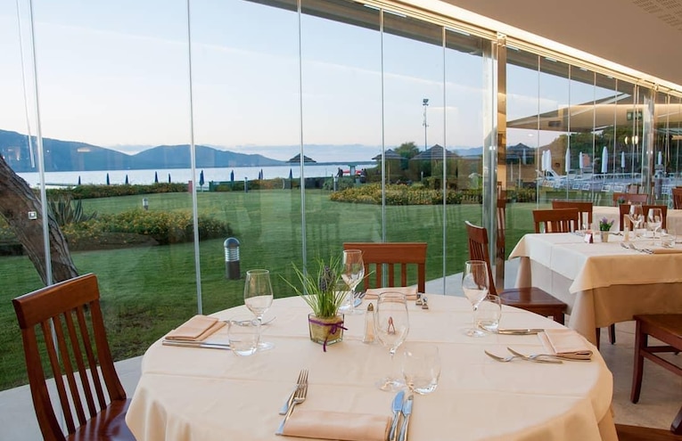 Restaurants - 1