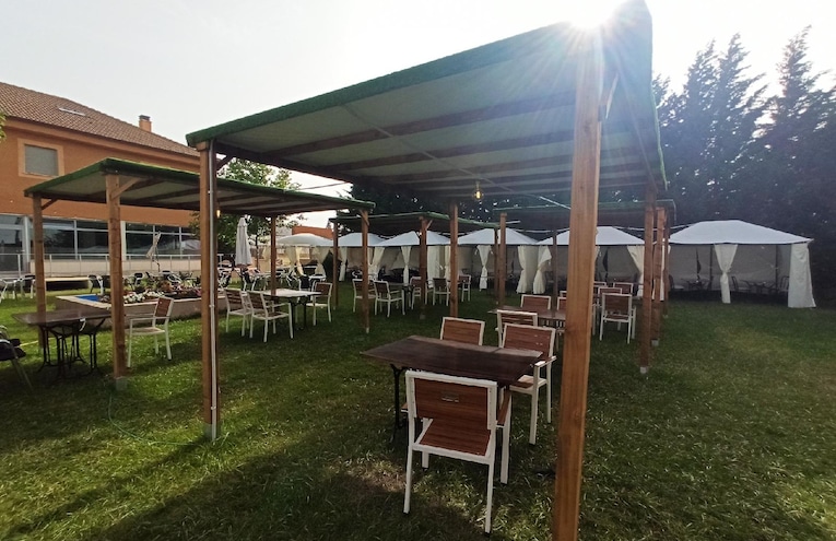 Restaurants - 1