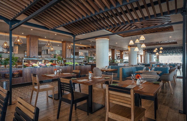 Restaurants - 8