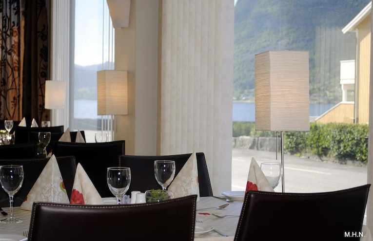 Restaurants - 3