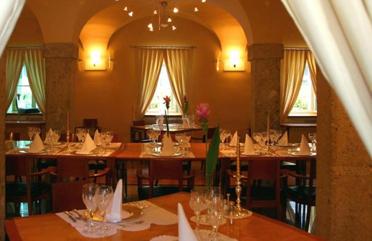 Restaurants - 1