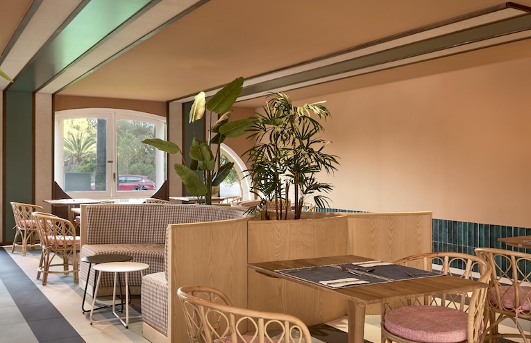 Restaurants - 1