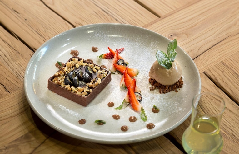 Restaurants - 4