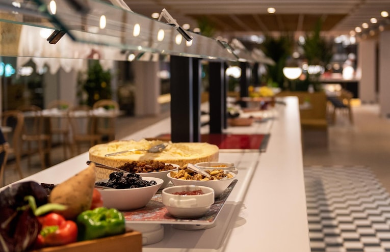 Restaurants - 7