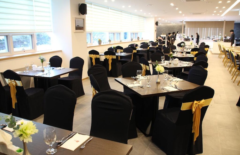 Restaurants - 1