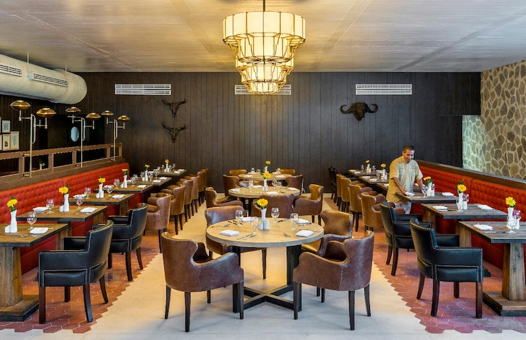 Restaurants - 8