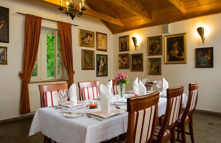 Restaurants - 3