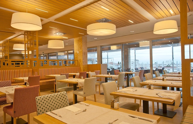 Restaurants - 4