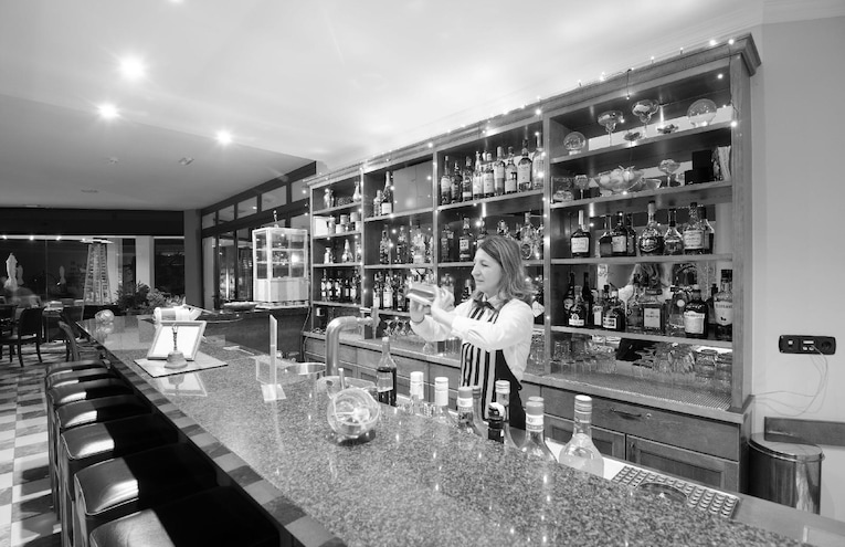 Restaurants - 4