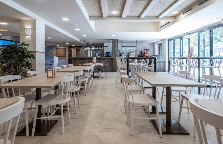 Restaurants - 3