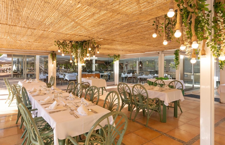 Restaurants - 4
