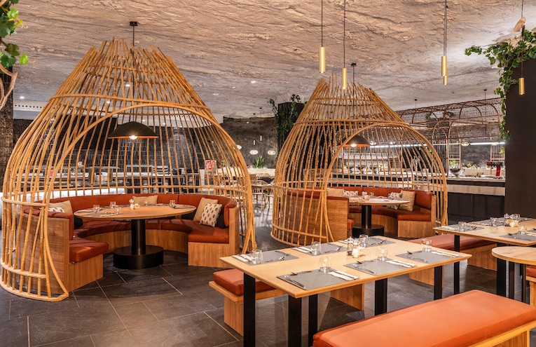 Restaurants - 7