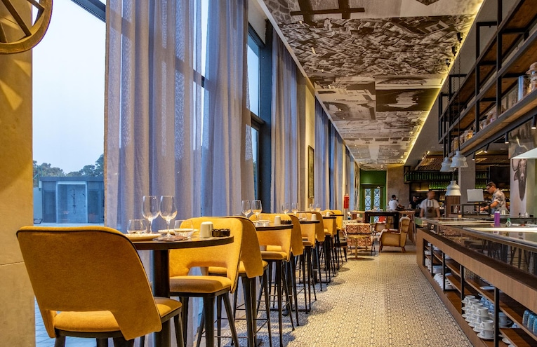 Restaurants - 4